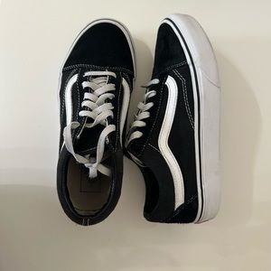 Vans Black and White